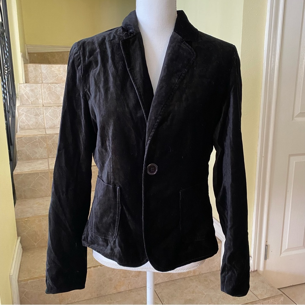 Briggs woman’s black suit blazer 10